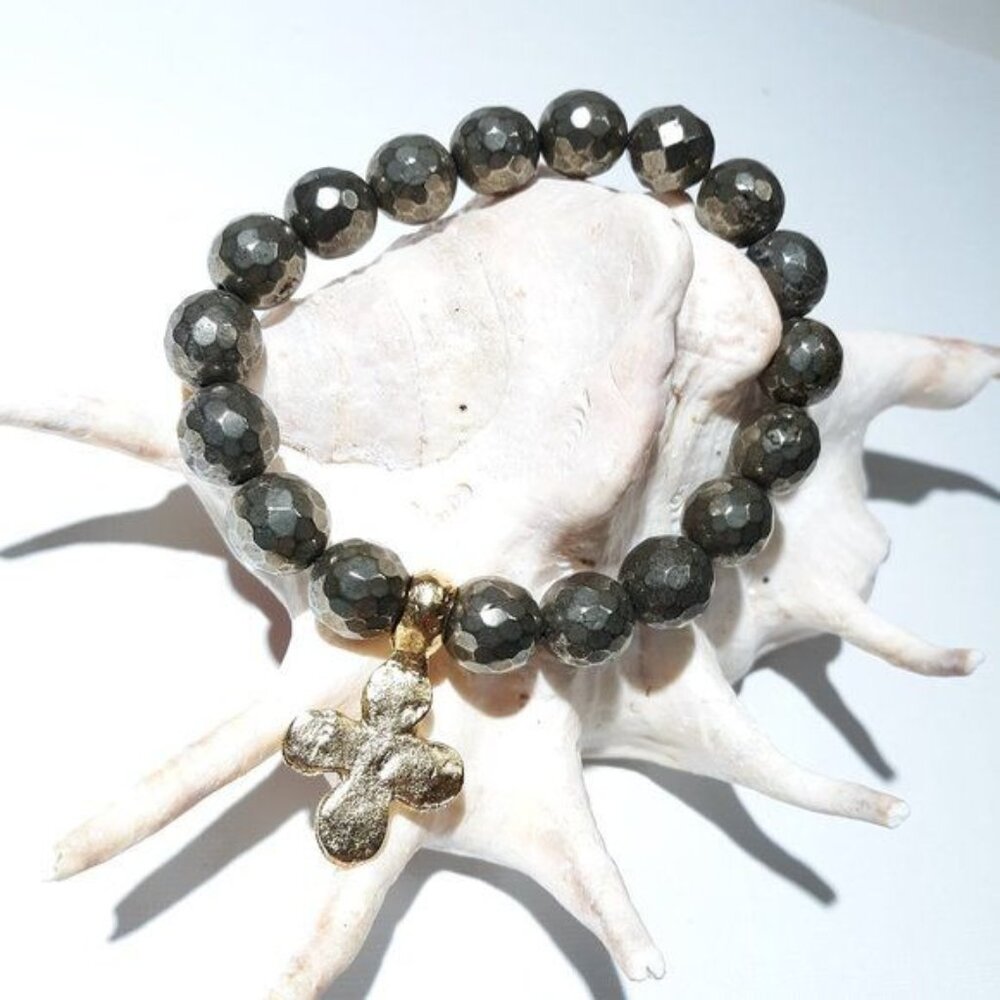Faceted Pyrite Bead Stretch Hammered Cross Bracelet